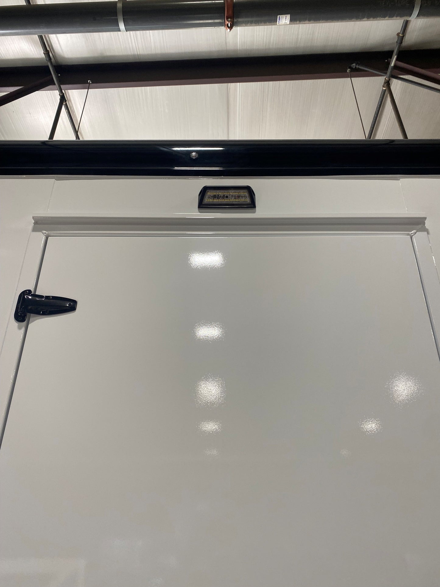 Black Porch/ Flood Load Light LED> 2026-