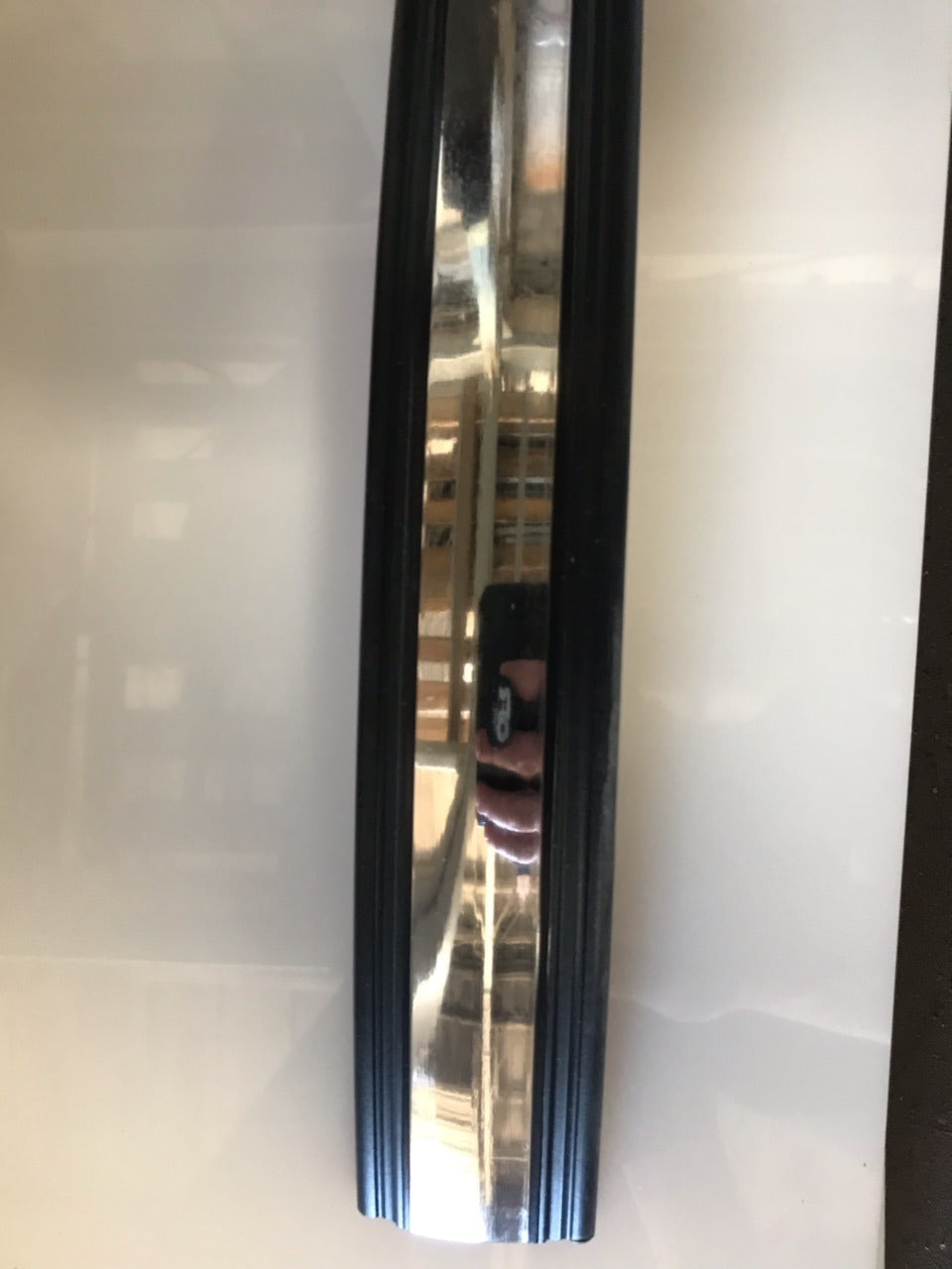 Molding Side 2" w/Chrome Insert