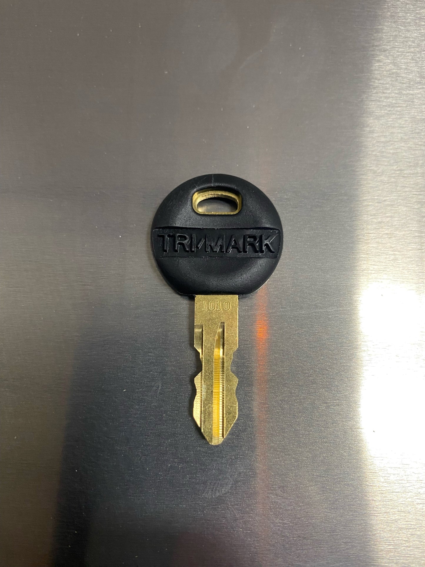 Key - Tri Mark